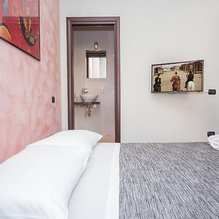 칼리아리 비앤비 도무스 레지스 B&B 외부 사진